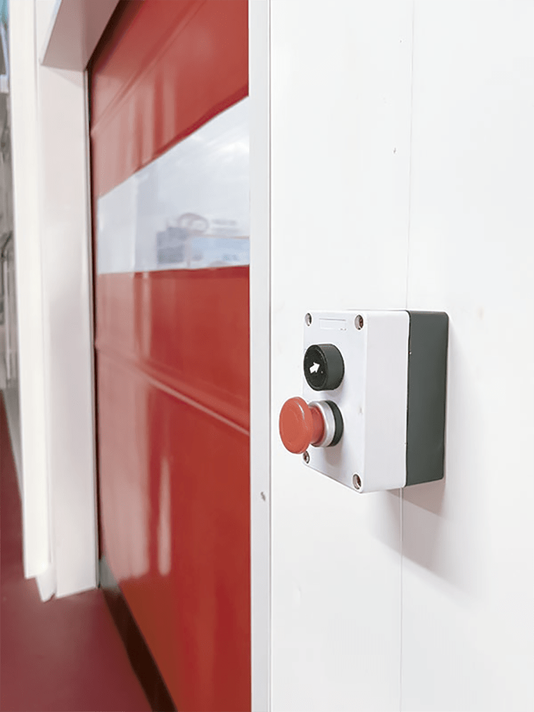 img-02-puerta-rapida-enrollable.png